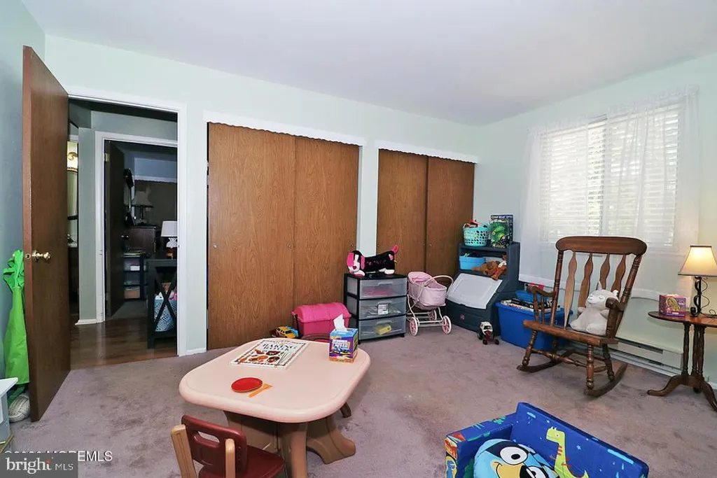 4b Portsmouth St, Whiting, NJ 08759