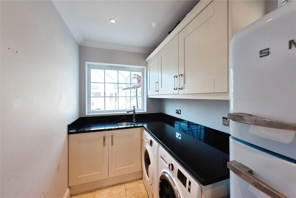 Additional image 7 of 5 bed detached house for saleCatisfield Road, Fareham, Hampshire PO15