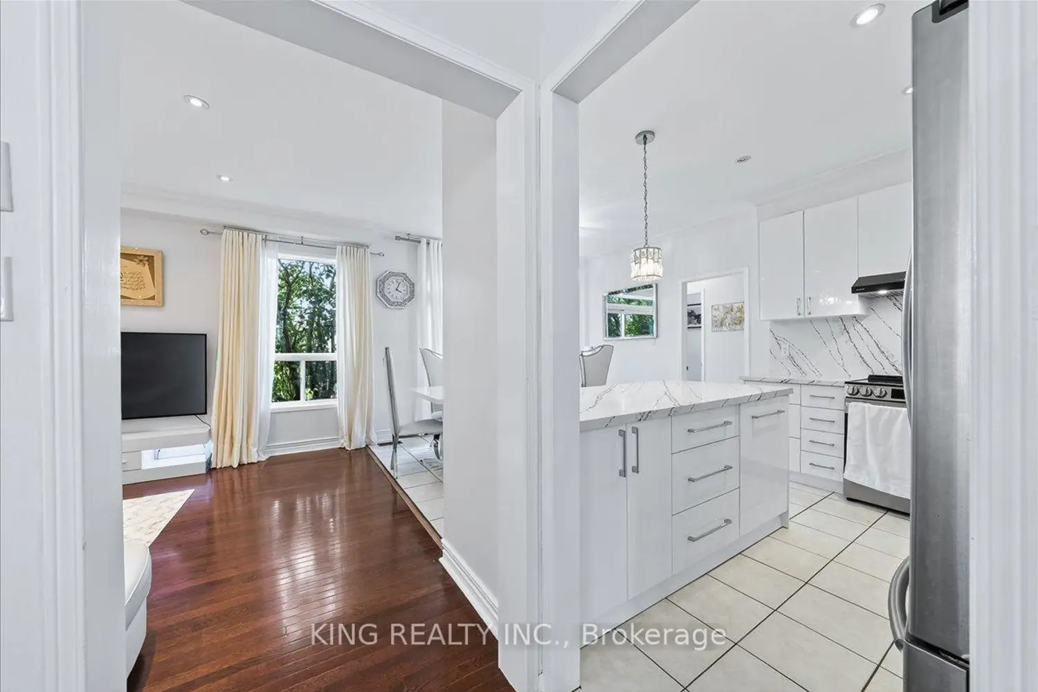 76 Blackburn Drive photo 4