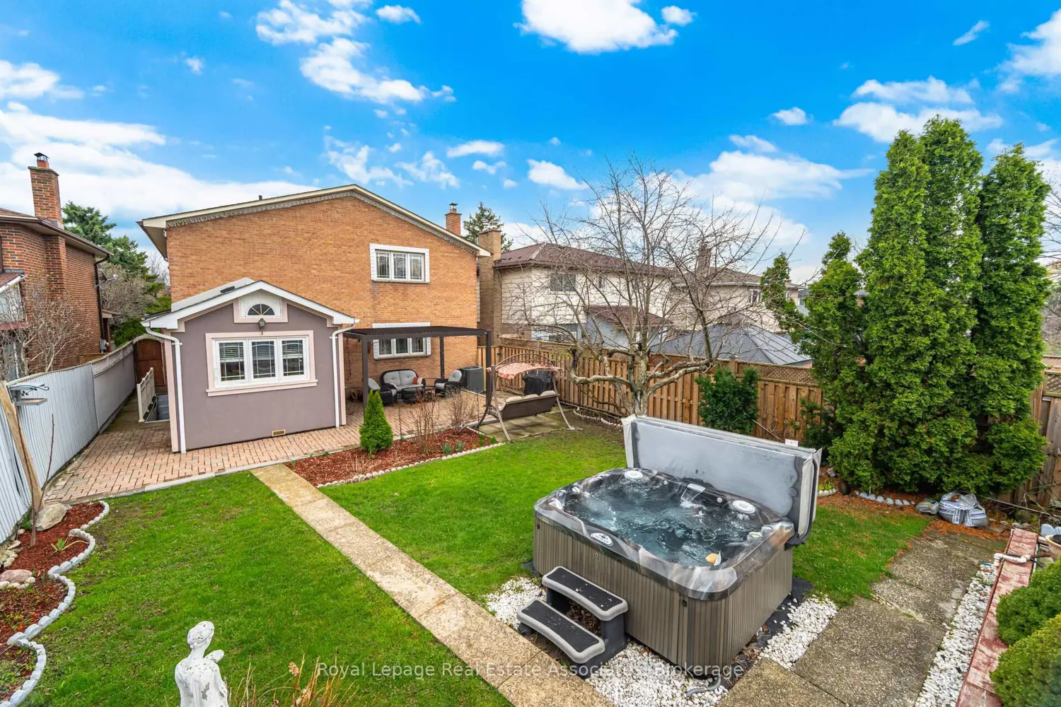 1311 Underwood Drive photo 4