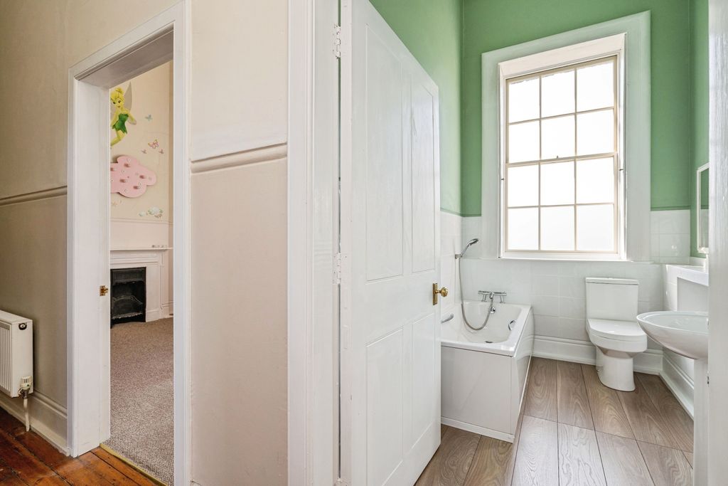 Additional image 17 of 3 bed flat for saleRoyal Naval Hospital, Great Yarmouth NR30