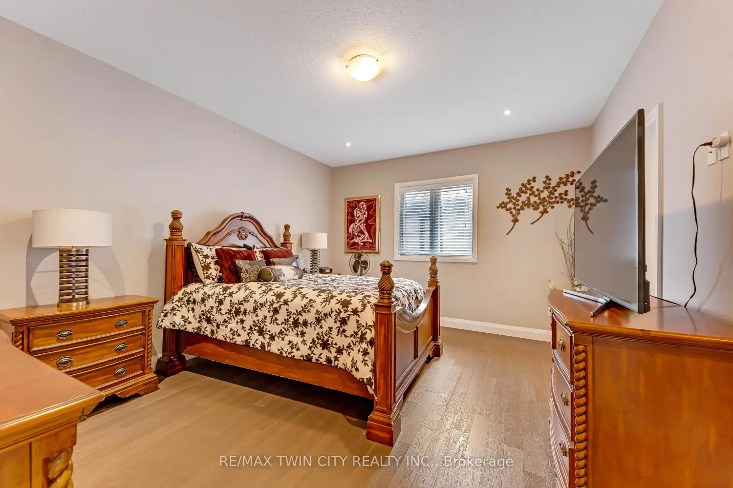 86 Woodberry Crescent photo 4