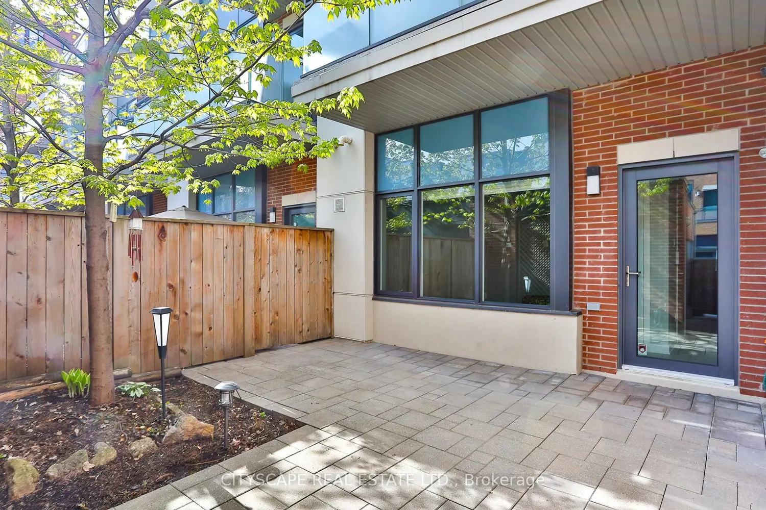 Additional image 18 of 35 Oak Street