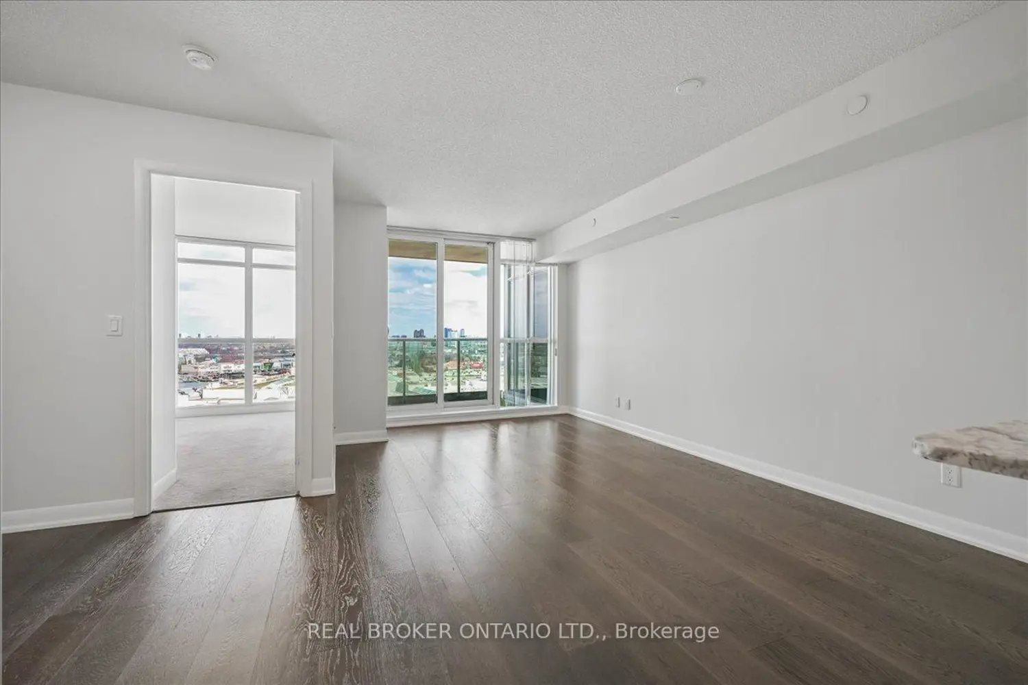 Additional image 7 of 205 Sherway Gardens Road 1704
