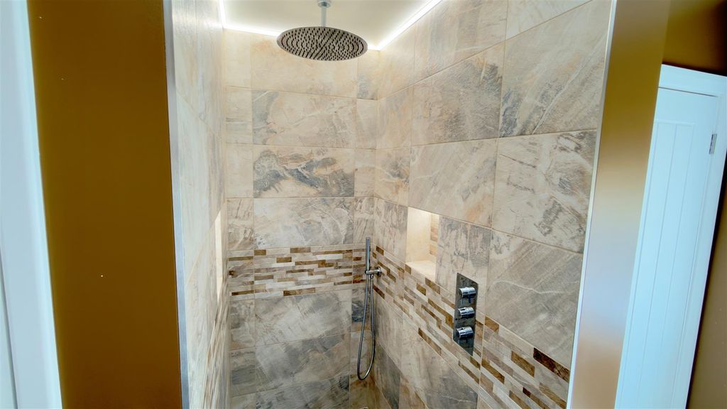 Additional image 30 of 5 bed chalet for saleFreshwater Bay, Isle Of Wight PO40
