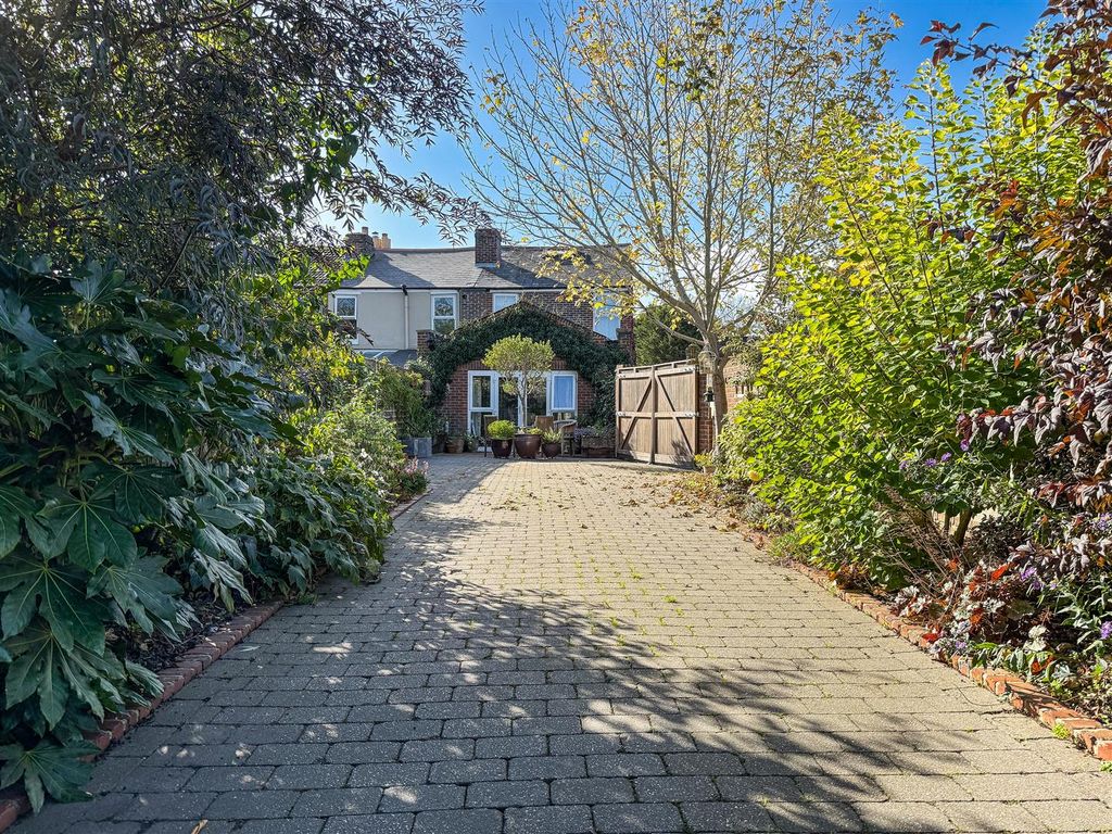 Additional image 26 of 3 bed end terrace house for saleCastle Street, Portchester PO16