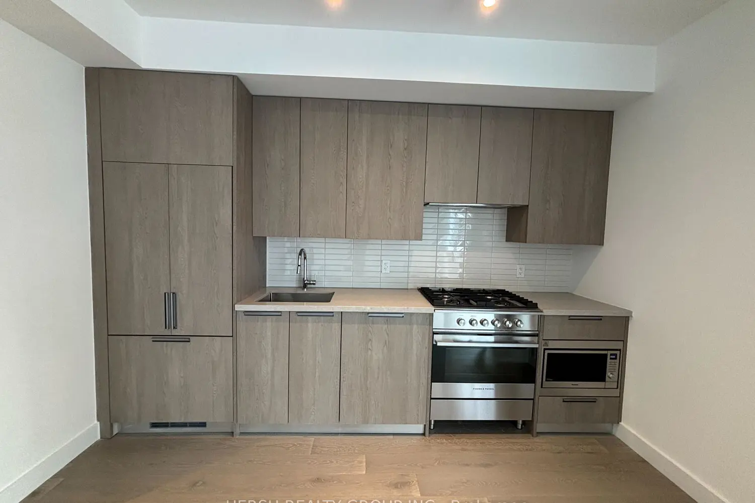 Additional image 5 of 160 Kingsway Crescent 415