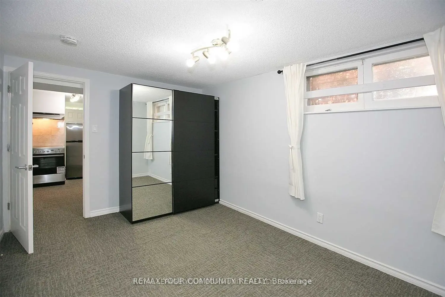 Additional image 11 of 8 Stanwood Crescent