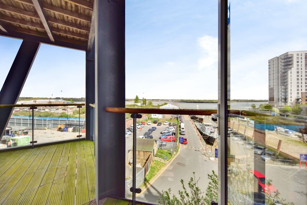 Additional image 19 of 2 bed flat for saleOcean Drive, Gillingham ME7