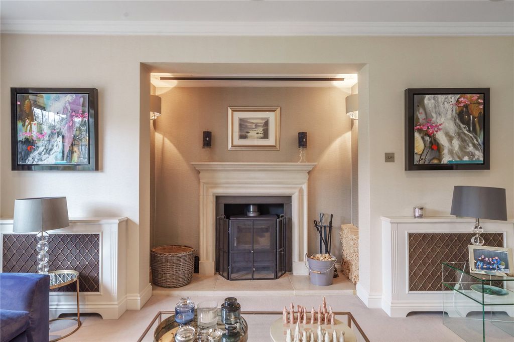 Additional image 6 of 5 bed detached house for saleDukes Wood Drive, Gerrards Cross SL9