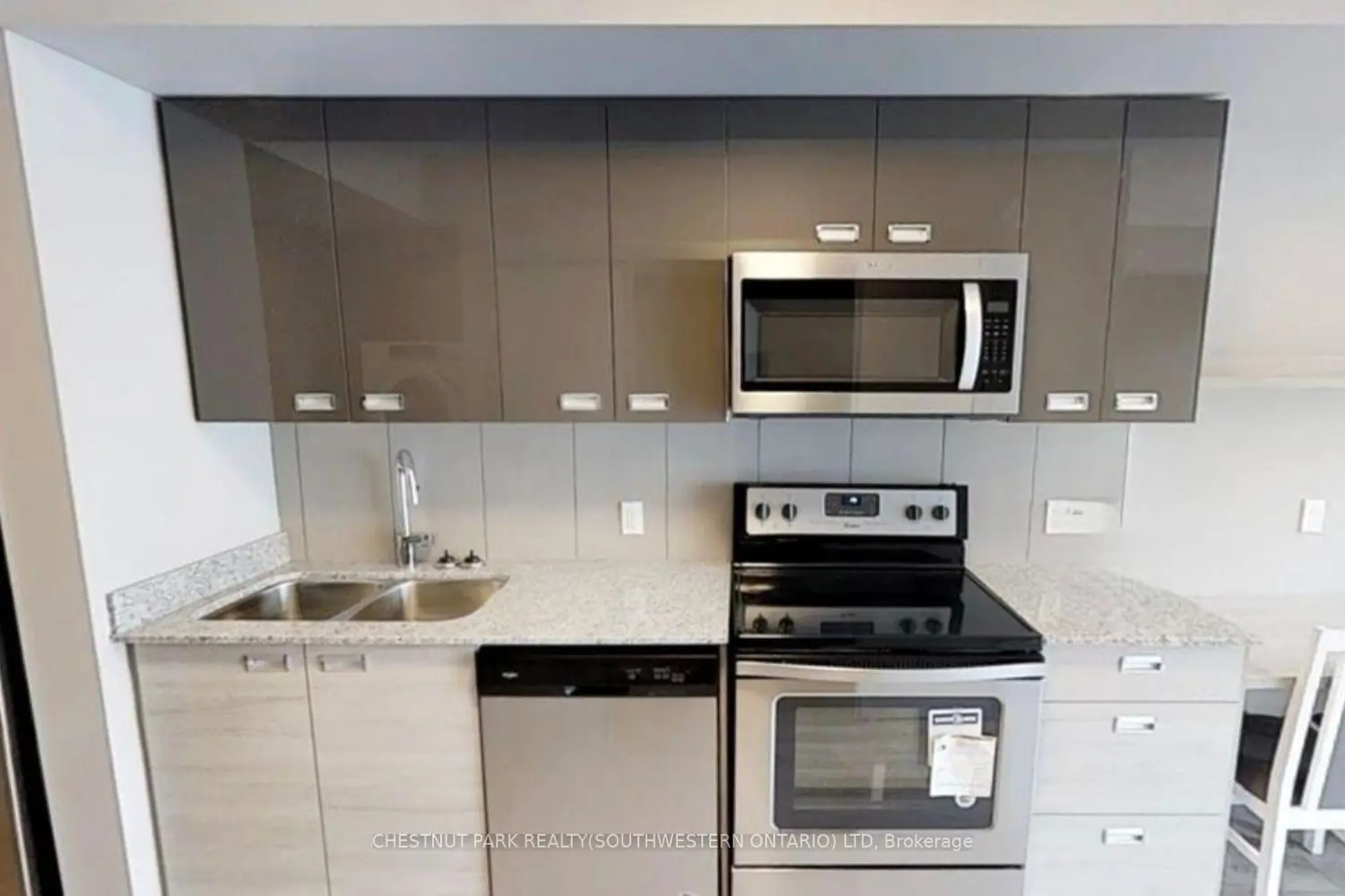 Additional image 9 of 308 Lester Street 101