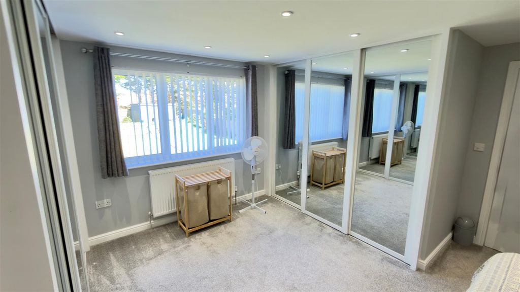 Additional image 34 of 5 bed chalet for saleFreshwater Bay, Isle Of Wight PO40