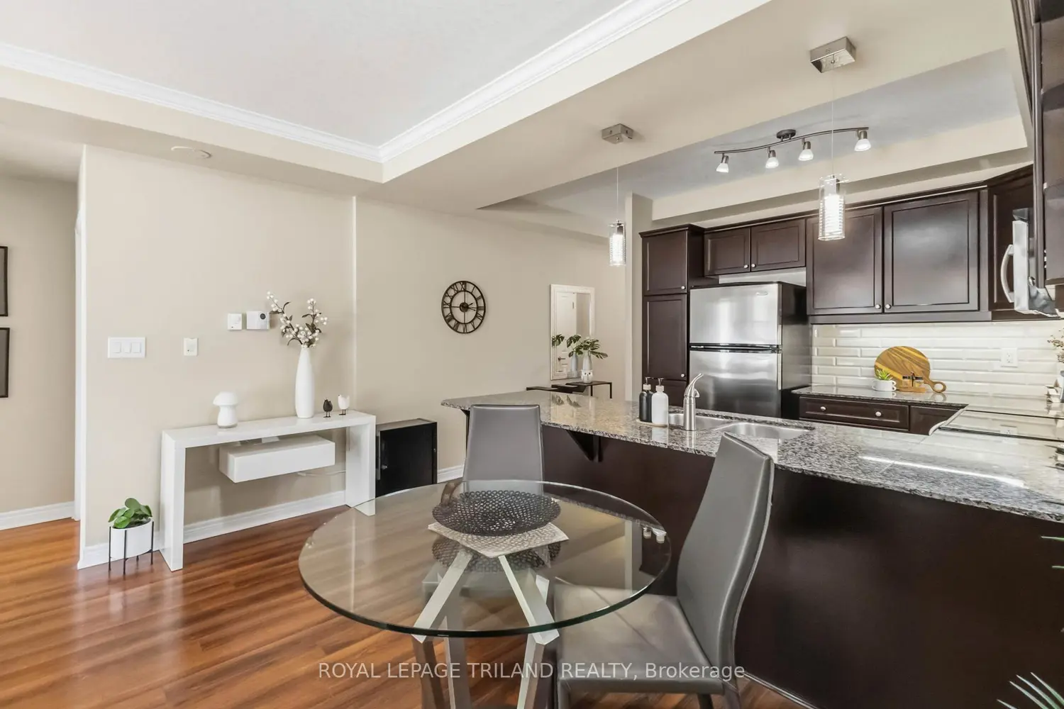 1030 Coronation Drive 110 photo 2