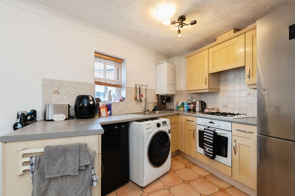 Additional image 3 of 2 bed flat for saleRiverside Place, Fordingbridge SP6