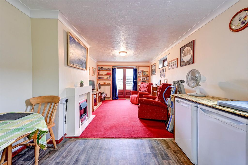Additional image 11 of 5 bed detached house for saleFell Way, Bradwell, Great Yarmouth NR31