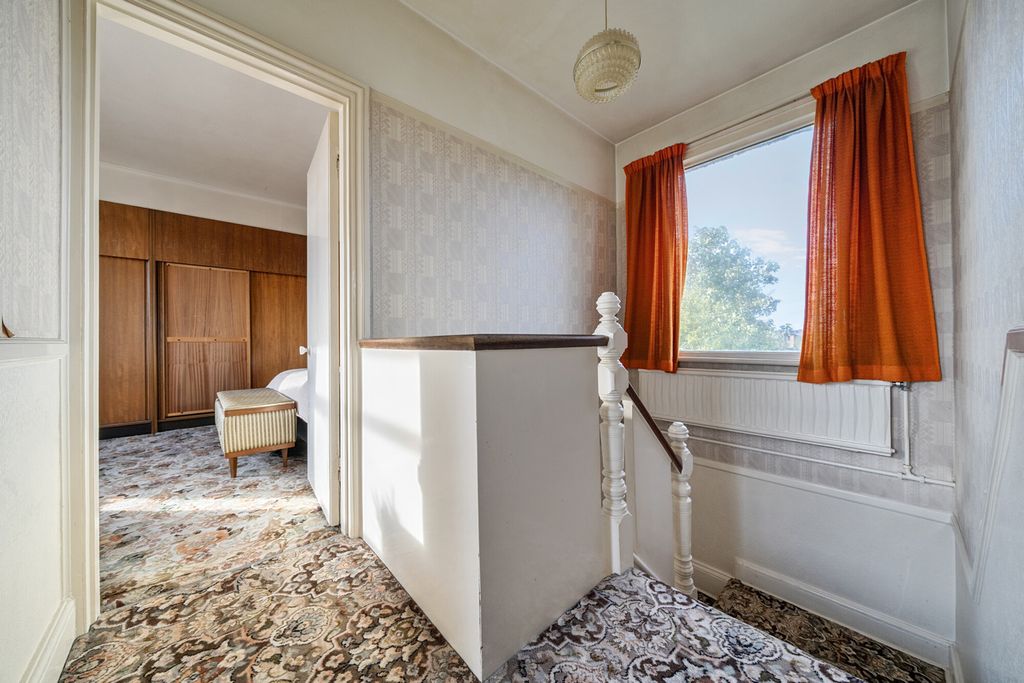 Additional image 12 of 3 bed detached house for saleColyers Lane, Erith DA8