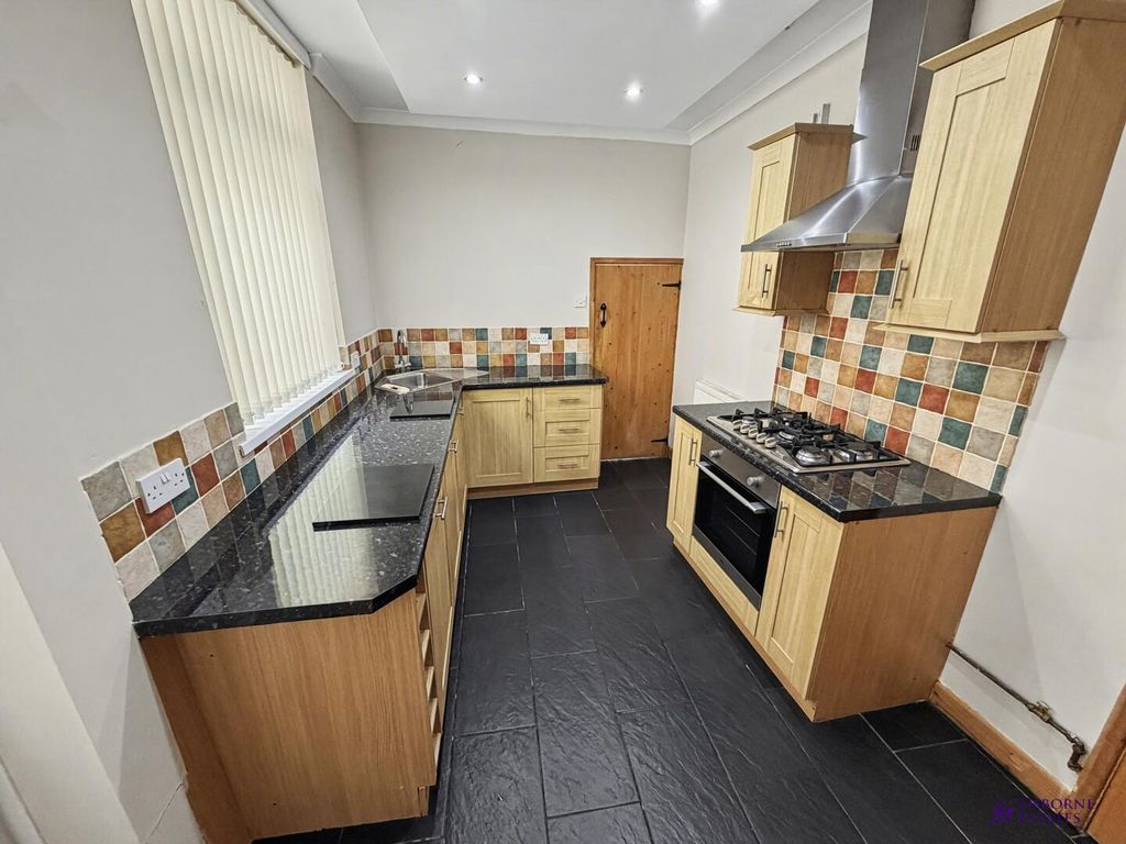 3 bed property for saleDuffryn Street, Ferndale CF43 photo 5