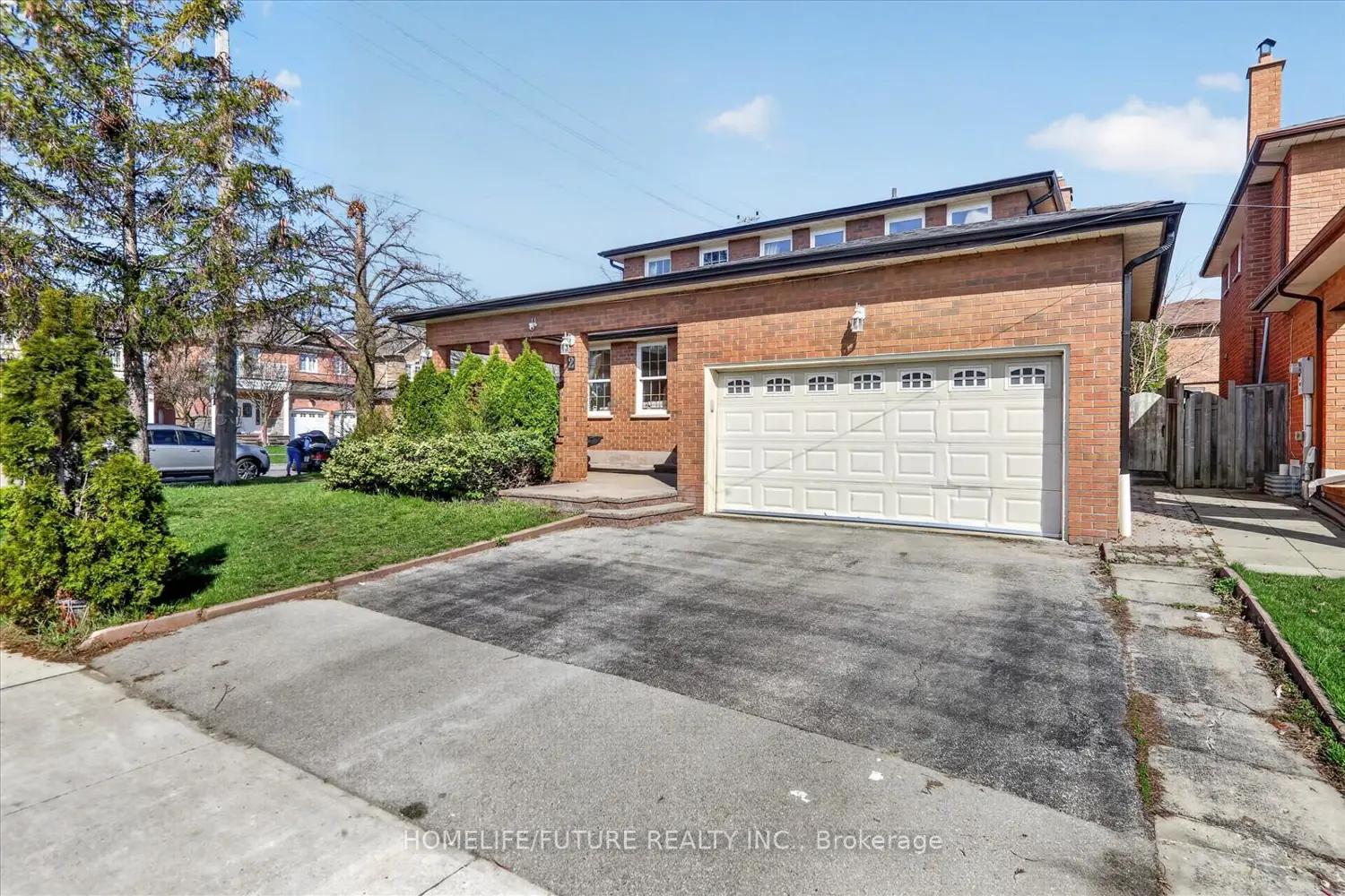 2 Lovel Avenue