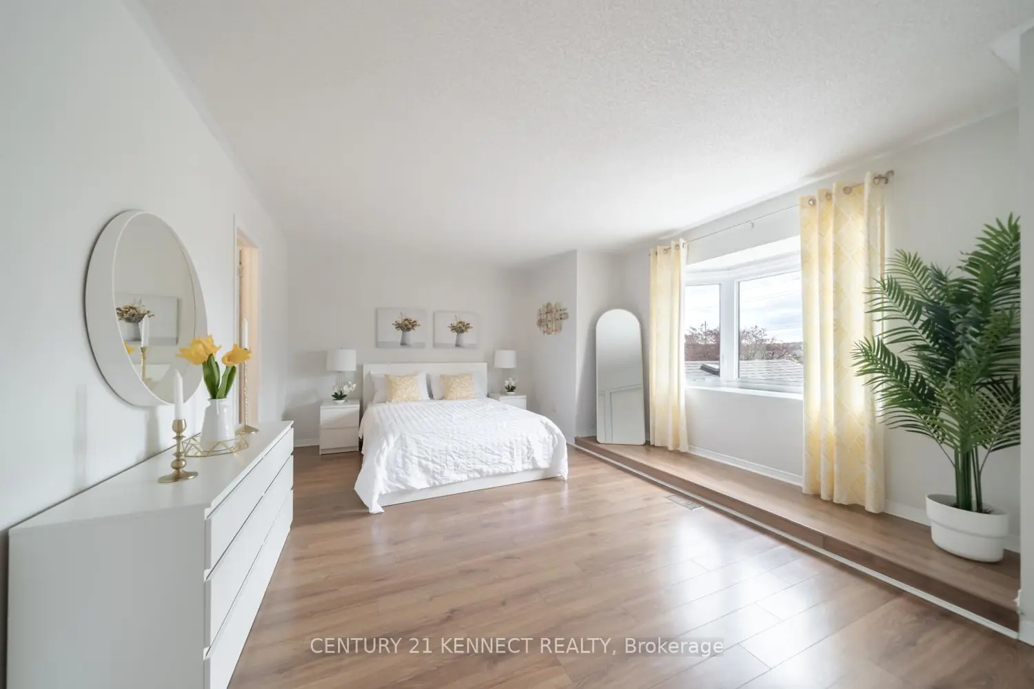 Additional image 12 of 805 Playter Crescent