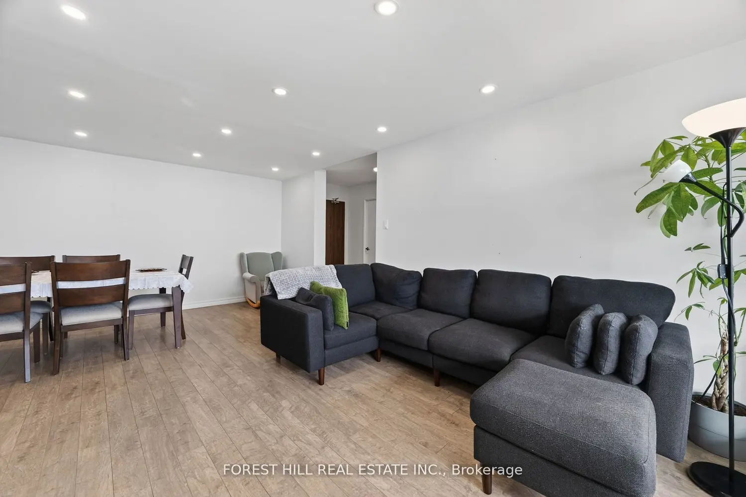 Additional image 13 of 100 Antibes Drive 1705