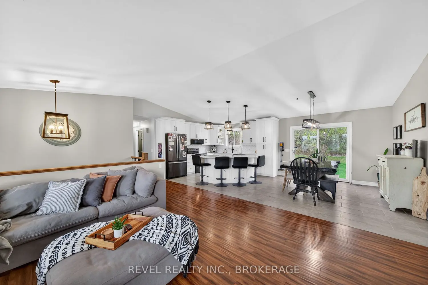 4095 Graham Road photo 5