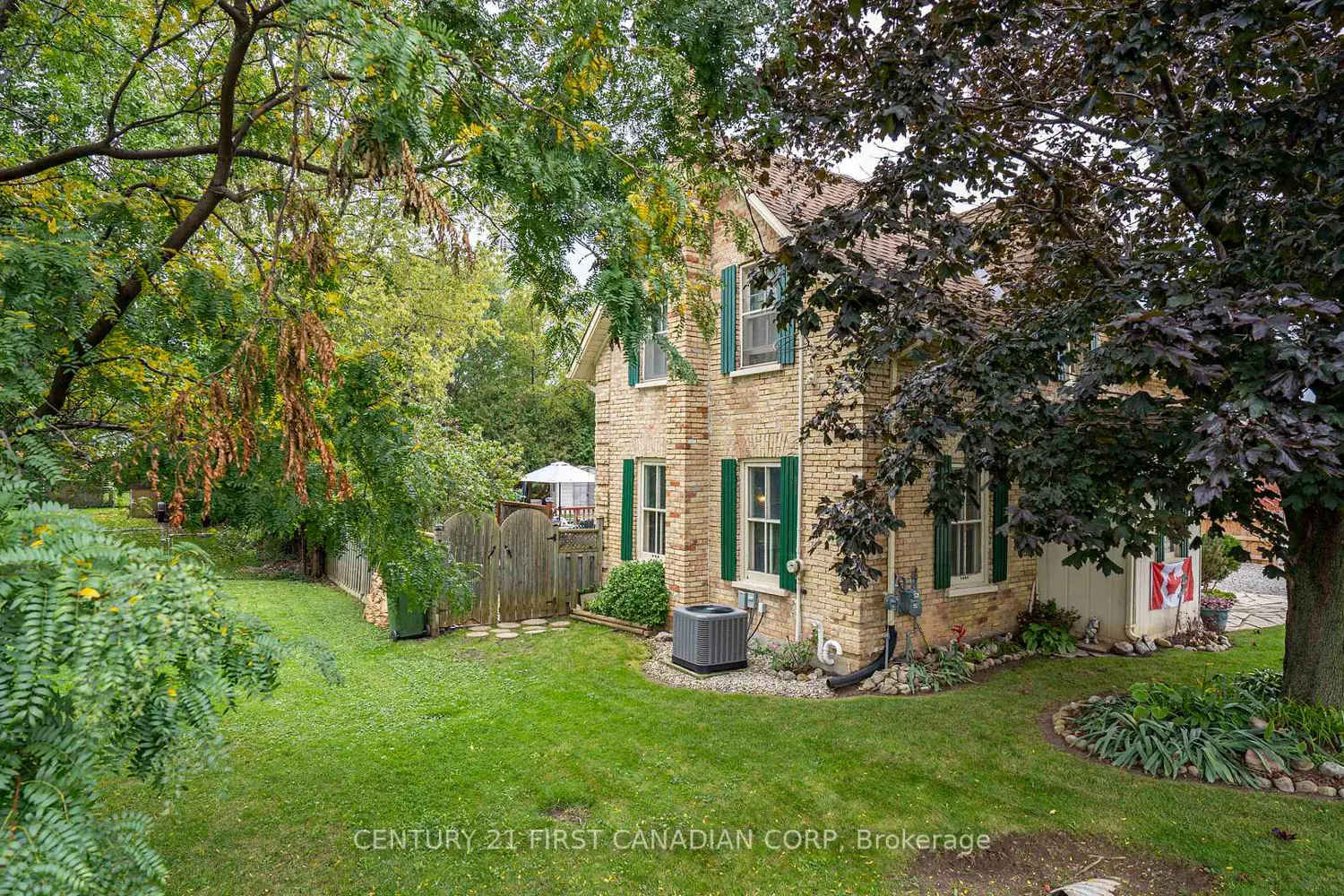 1 Fairview Avenue photo 3