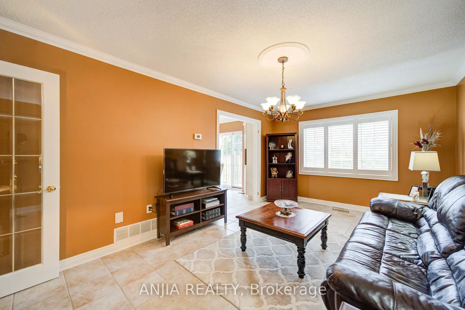 Additional image 5 of 48 Upton Crescent