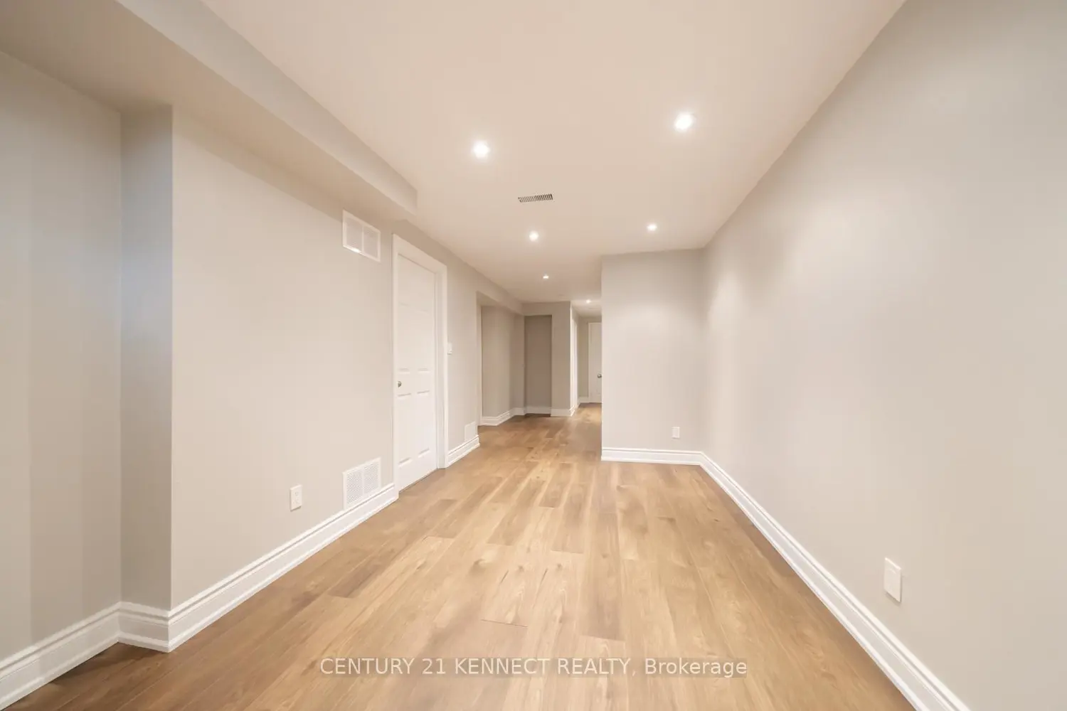 Additional image 16 of 805 Playter Crescent
