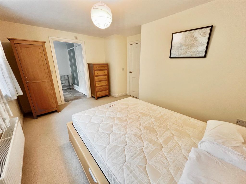 Additional image 17 of 5 bed detached house for saleFreshwater, Isle Of Wight PO40