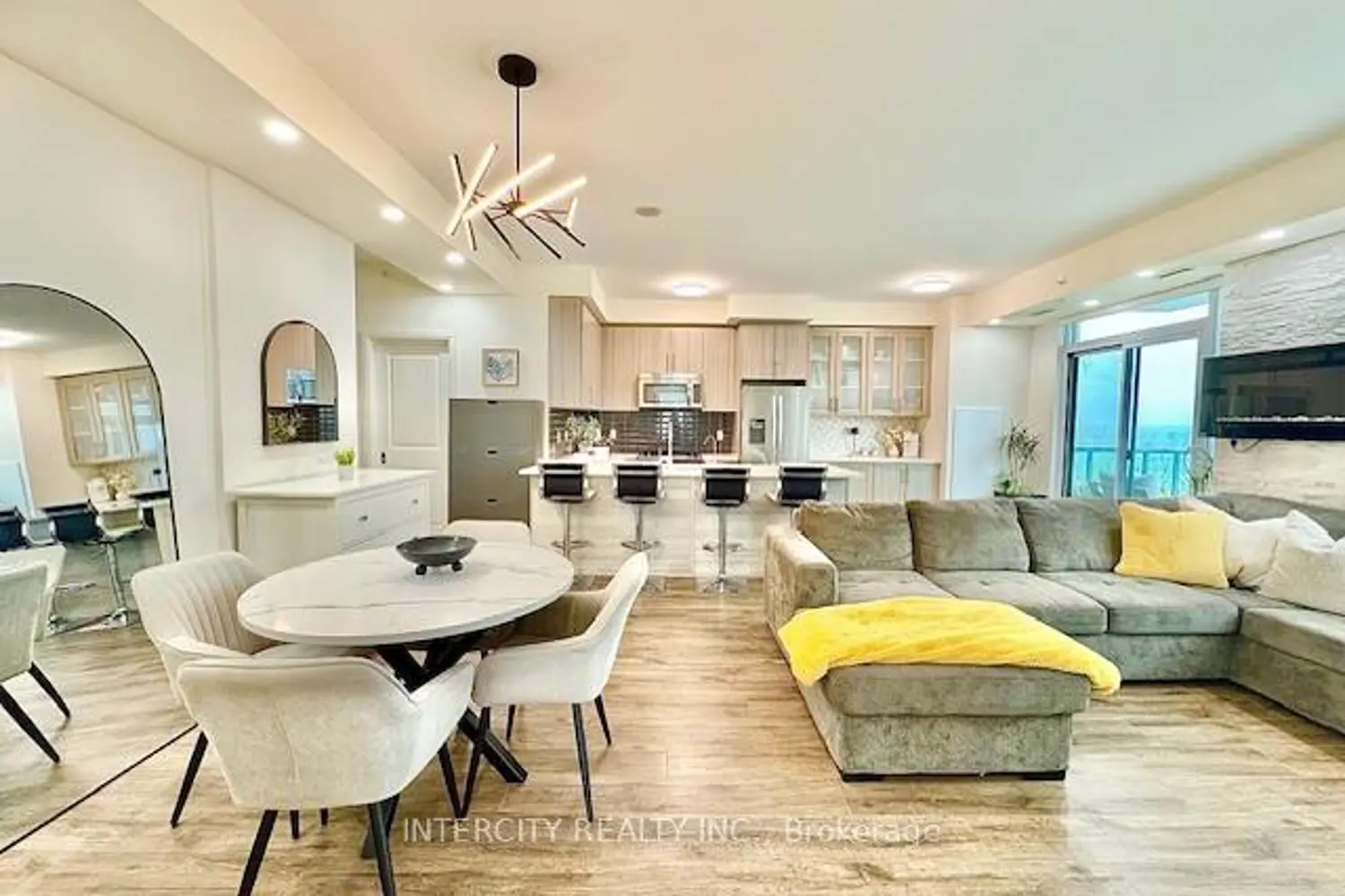 Additional image 10 of 55 Yorkland Boulevard 503