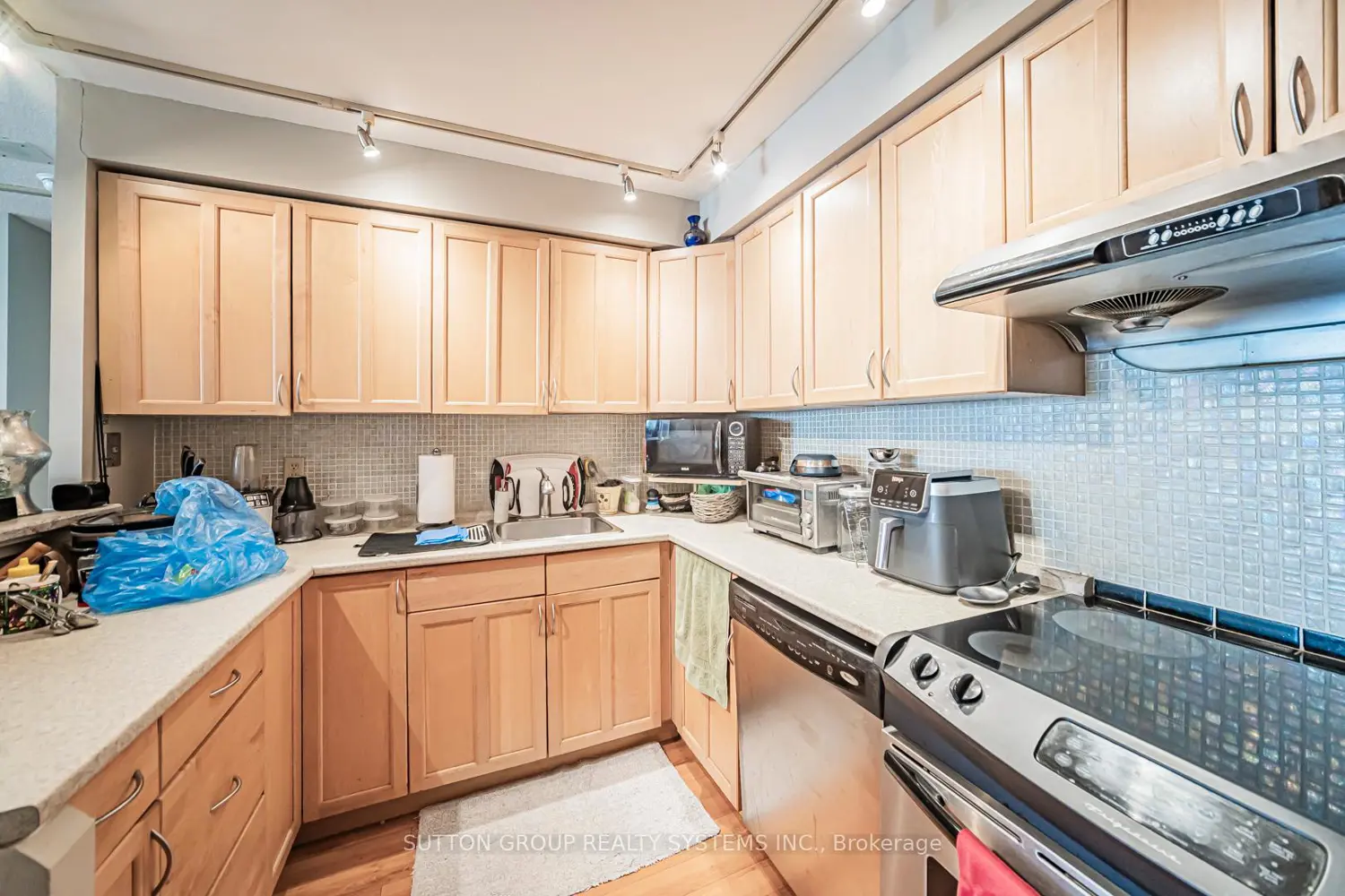 Additional image 2 of 2261 Lakeshore Boulevard 1201