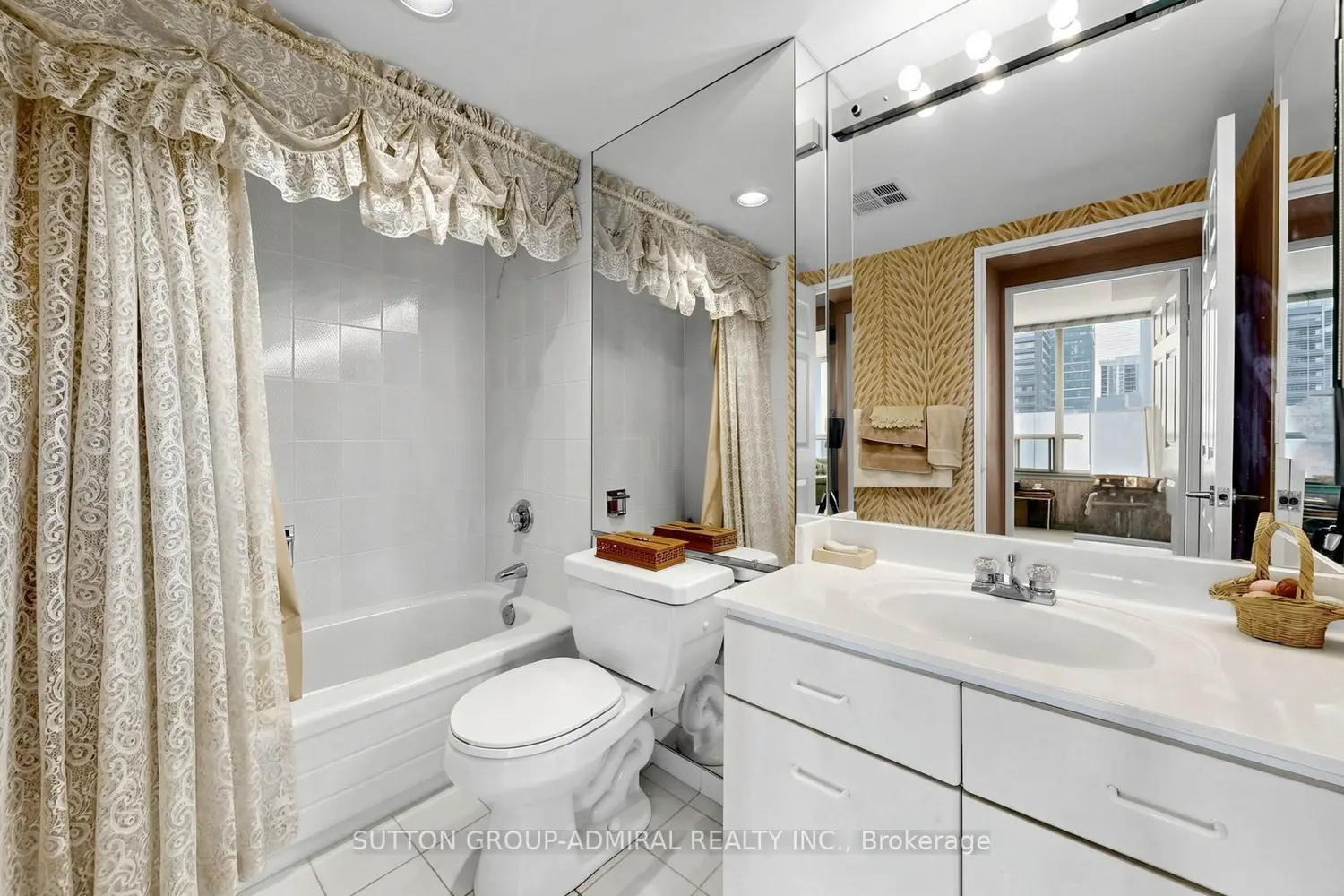 Additional image 9 of 30 Greenfield Avenue 610