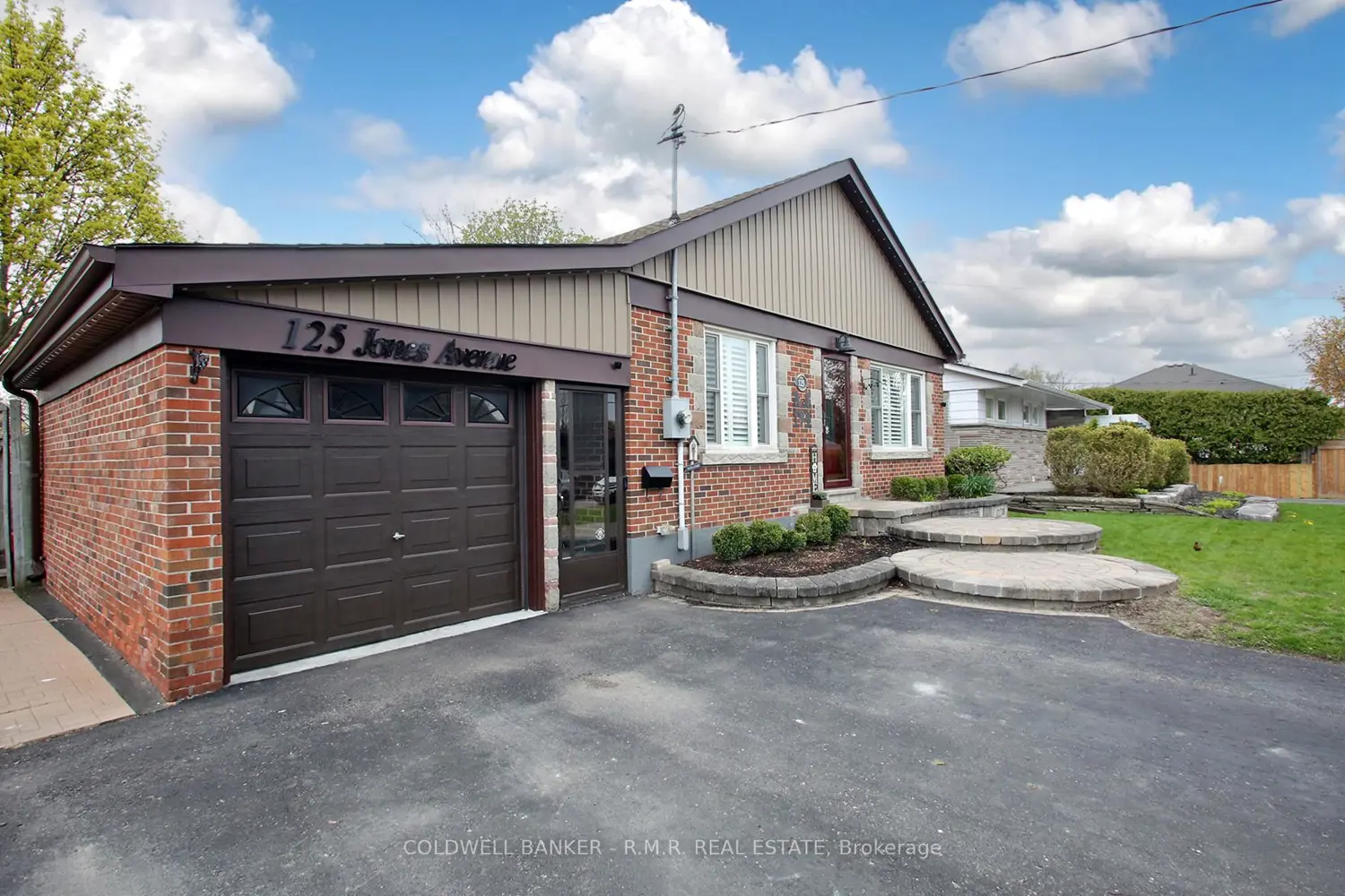 125 Jones Avenue photo 2