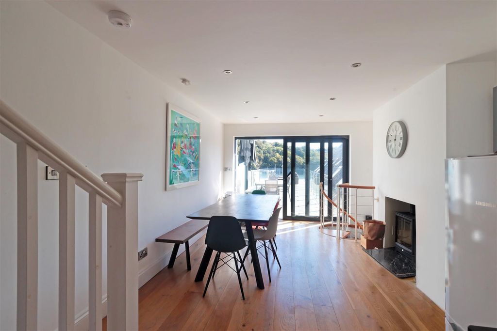 Additional image 6 of 4 bed terraced house for saleNorth Street, Fowey PL23