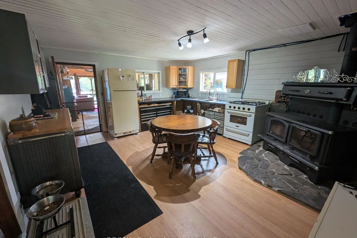 Additional image 5 of 1408 Pearceley Road