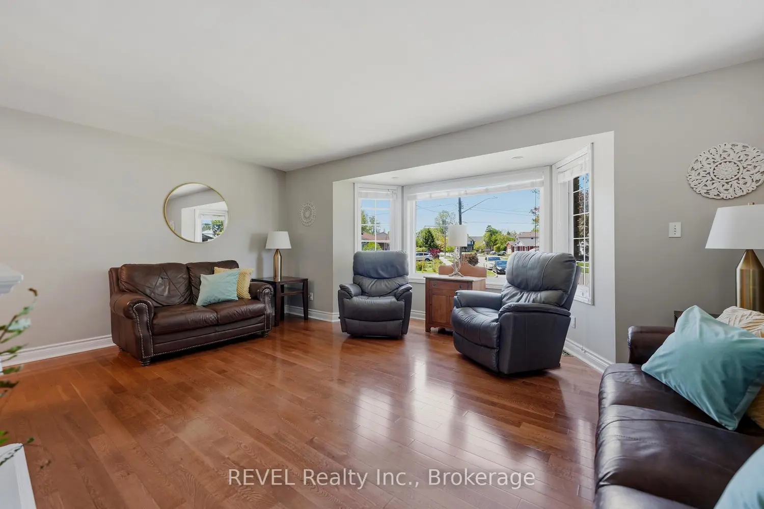 Additional image 10 of 7484 Merritt Avenue
