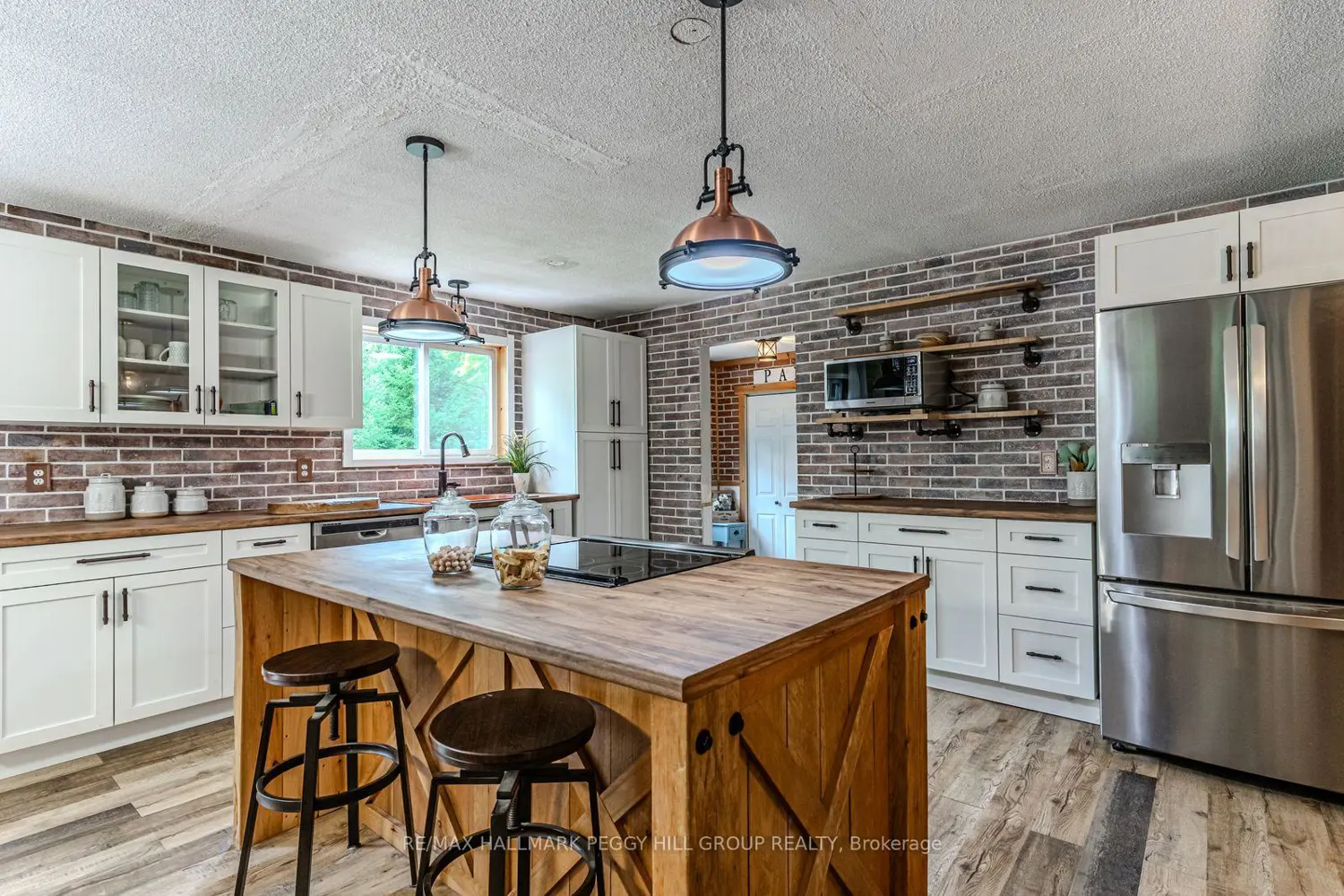 1450 Beiers Road photo 3