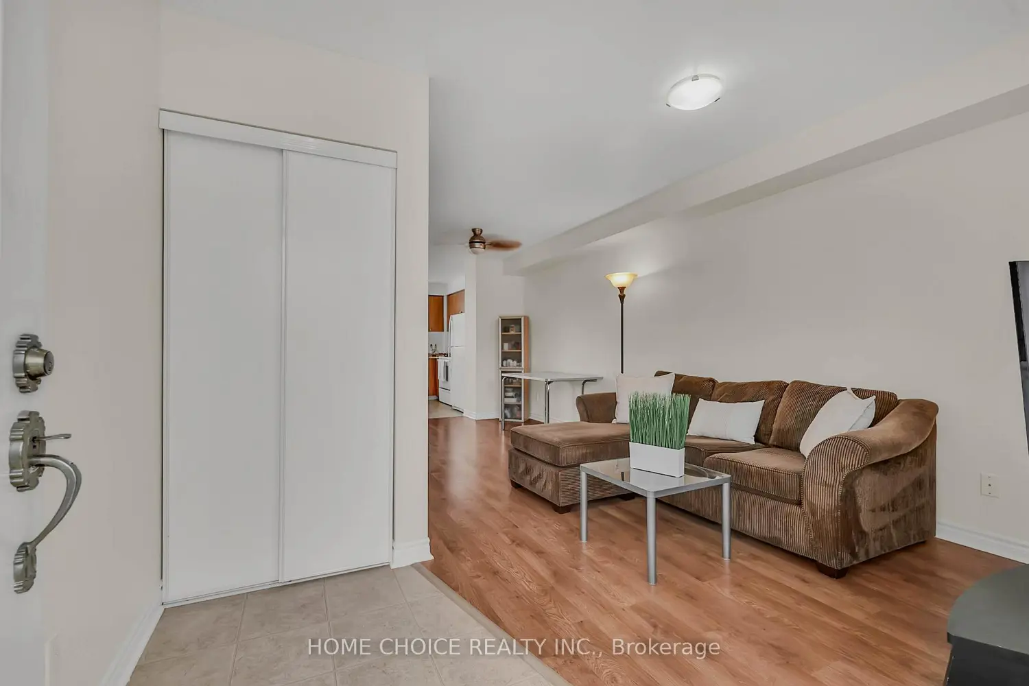 Additional image 3 of 10 Fairwood Crescent 121