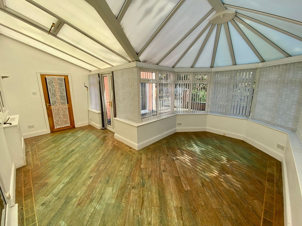 Additional image 5 of 6 bed detached house for saleManthorpe Road, Grantham NG31