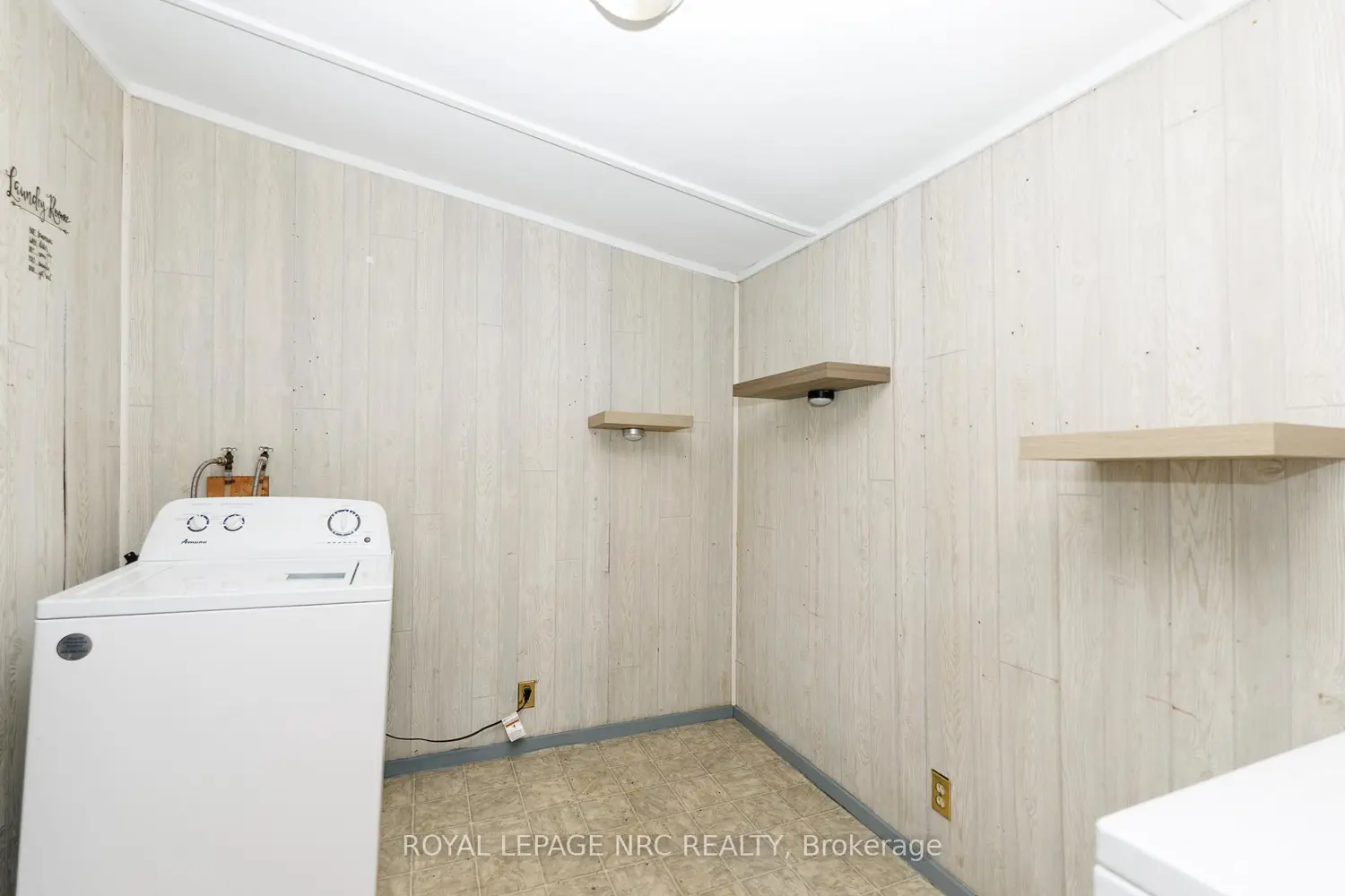 Additional image 16 of 4676 Mcdougall Crescent