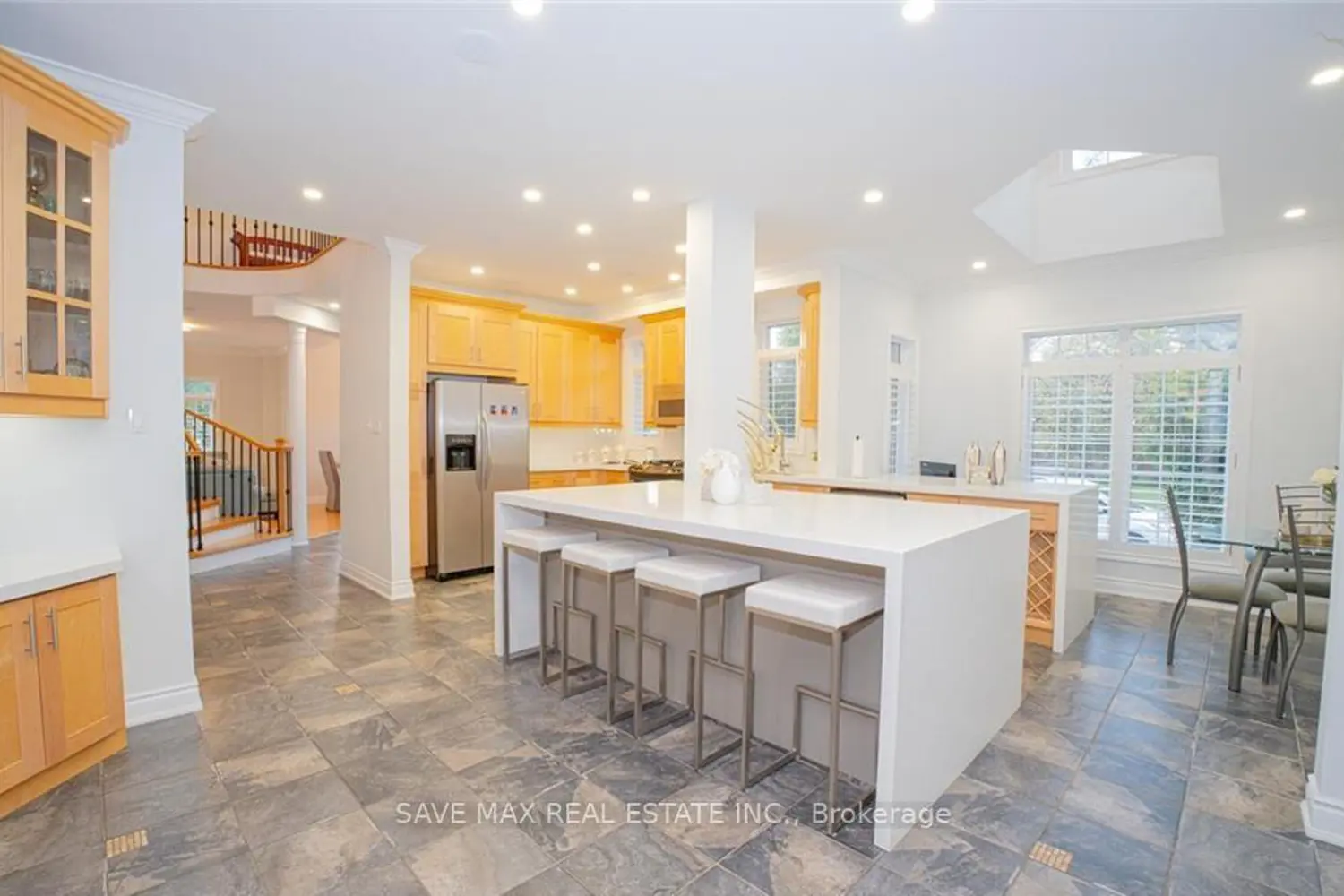 50 Islandview Way photo 5