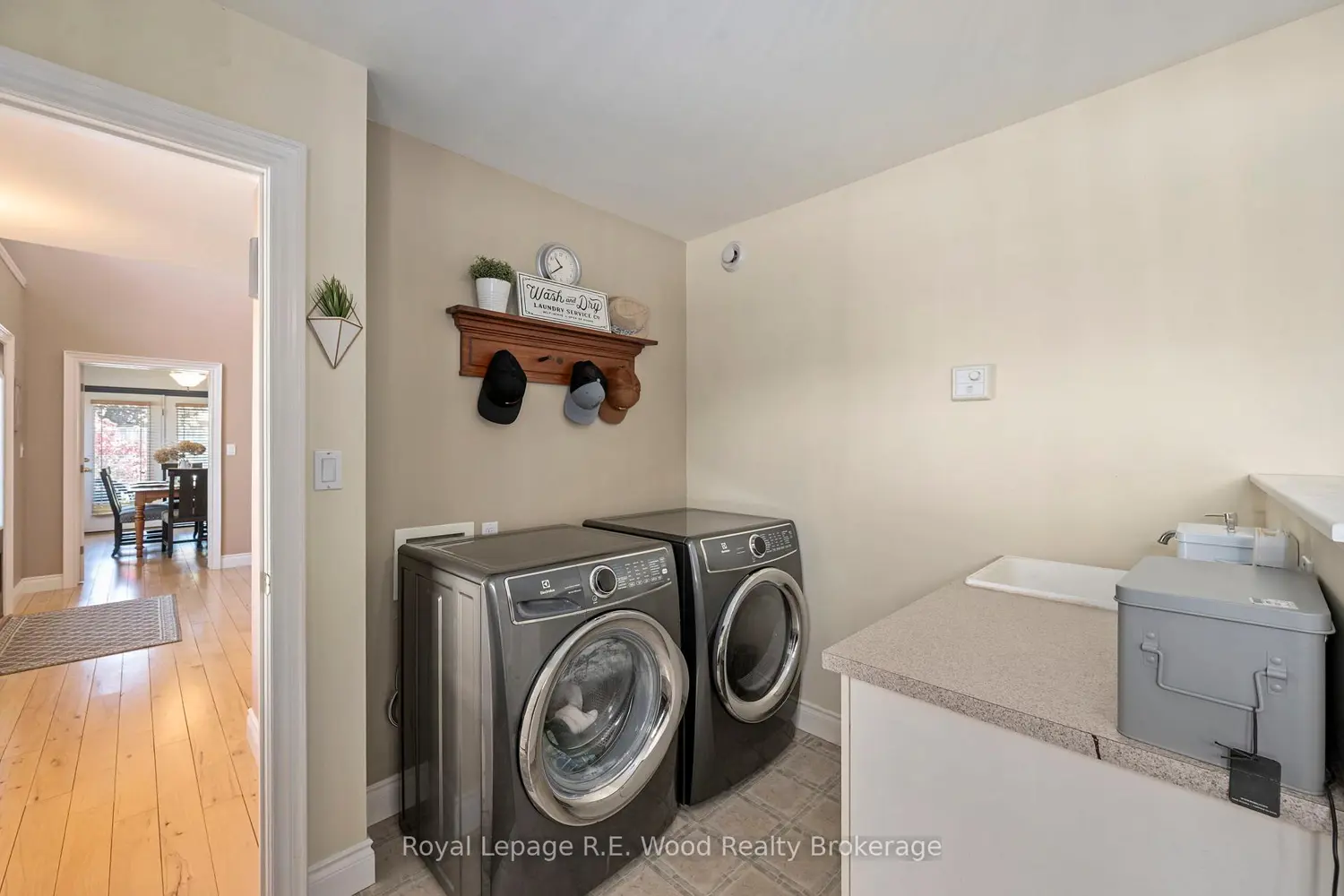 29 Woodside Drive photo 5