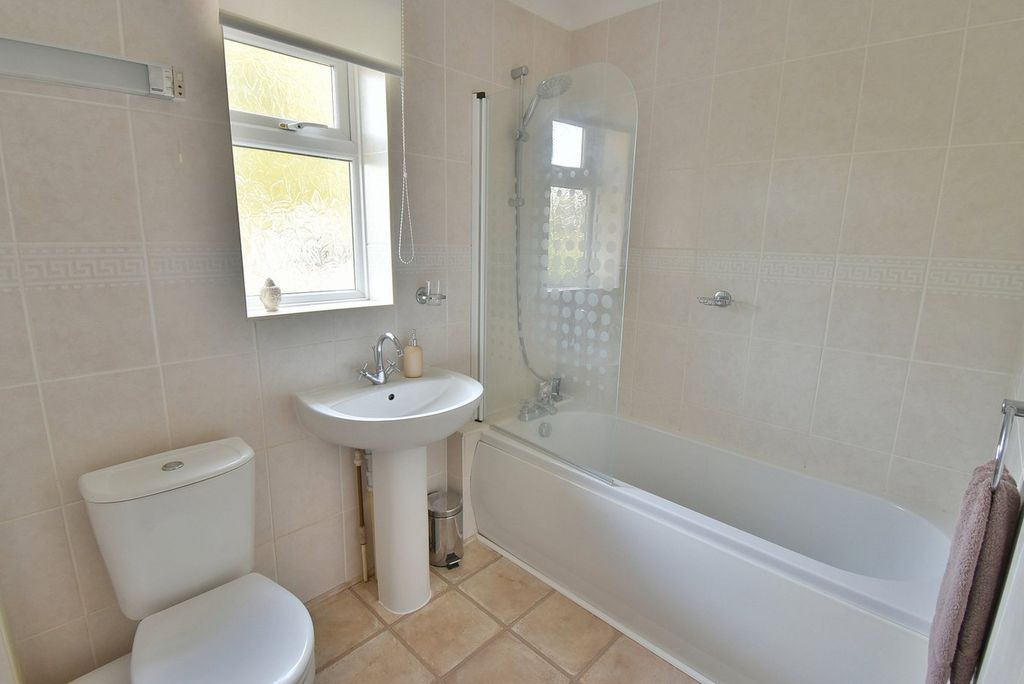 Additional image 12 of 2 bed flat for saleBeaufoys Avenue, Ferndown BH22