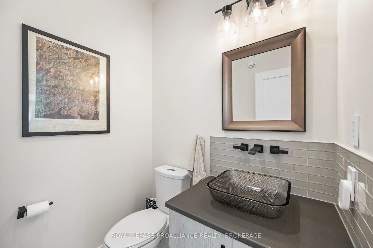 3370 Loughborough Drive photo 5