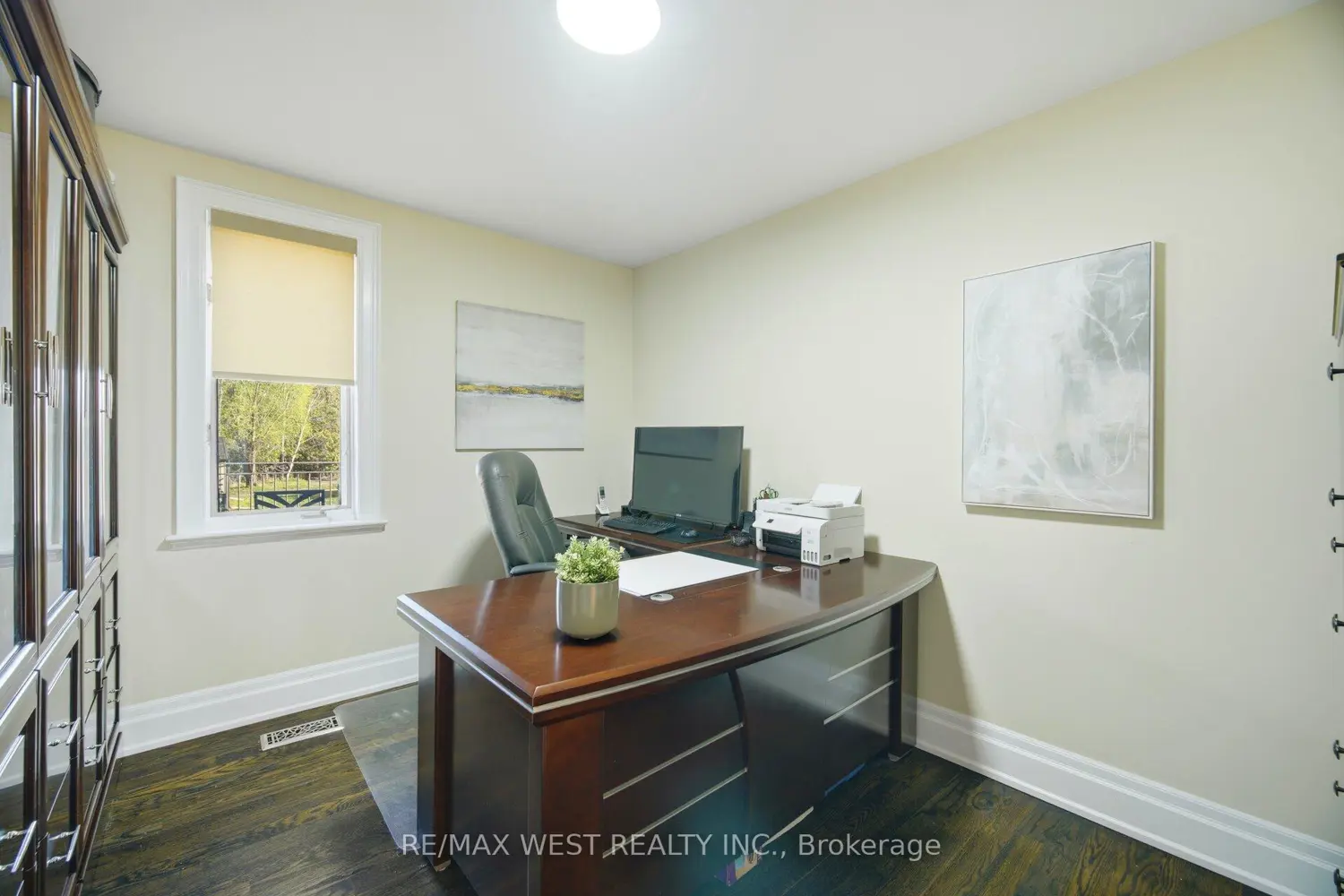 Additional image 6 of 1779 Line 13