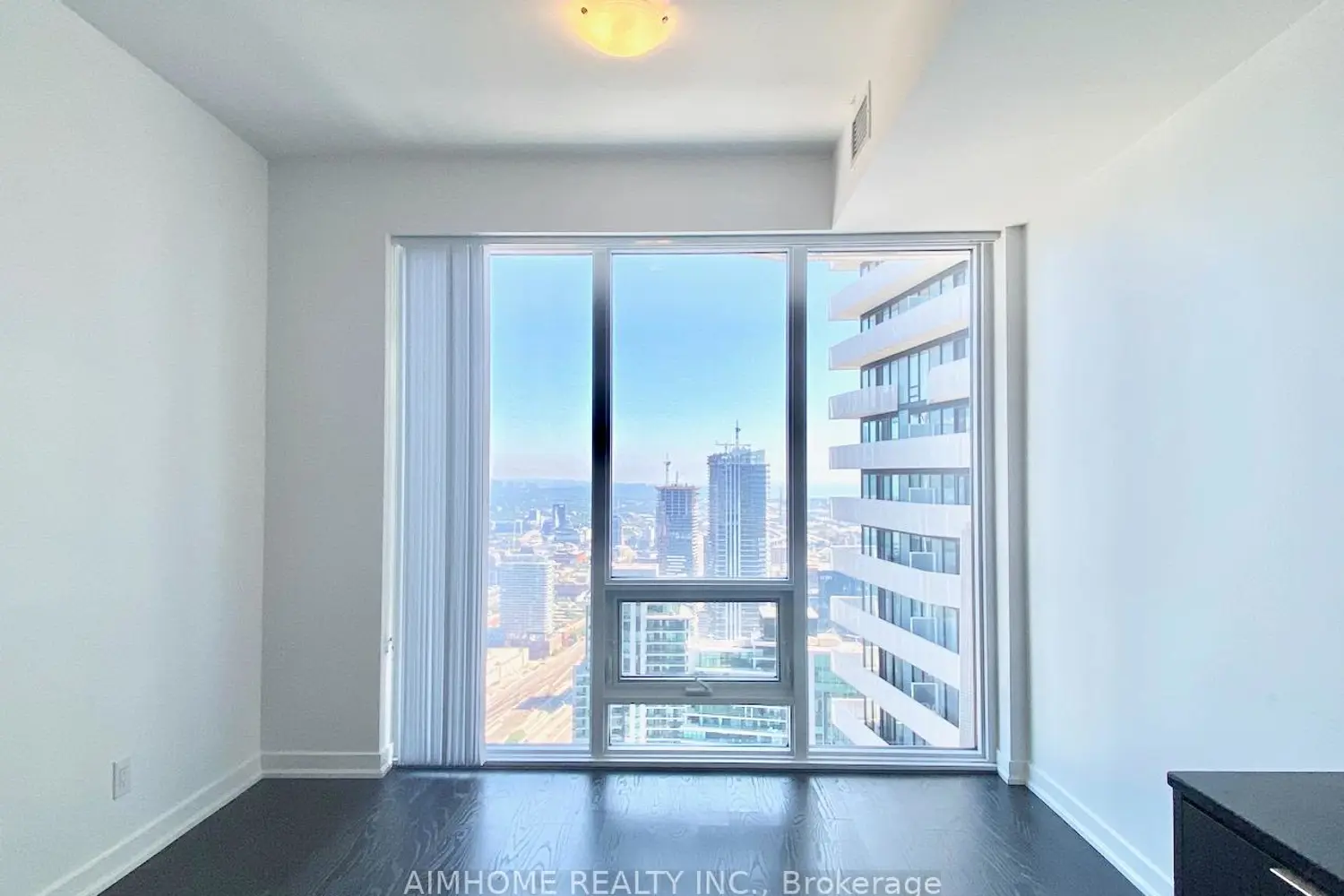 Additional image 6 of 100 Harbour Street 6705
