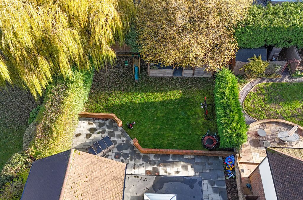 Additional image 21 of 4 bed detached house for saleAshley Road, Farnborough, Hampshire GU14