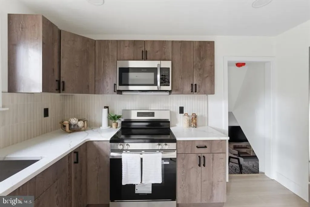 Additional image 7 of 166 N Hawthorne Avenue, Langhorne, PA 19047