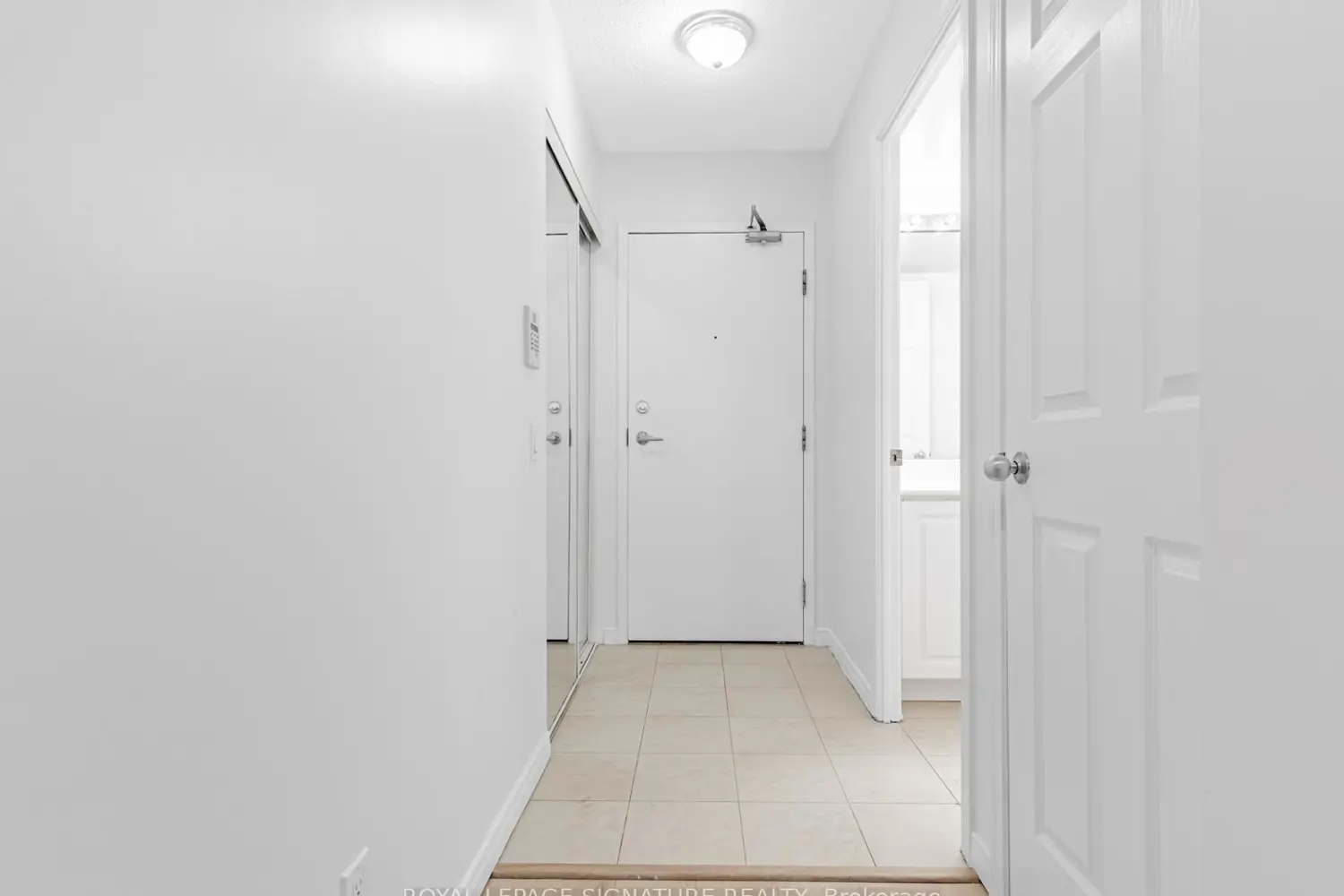Additional image 2 of 30 Harrison Garden Boulevard 2306