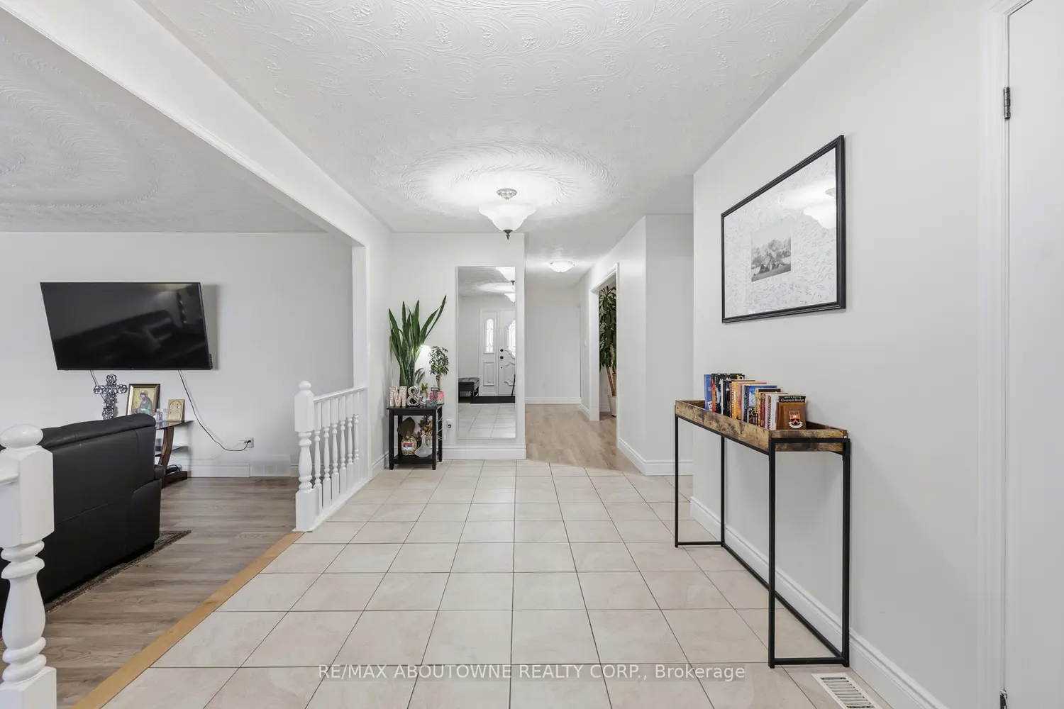 58 Kilbourn Avenue photo 5